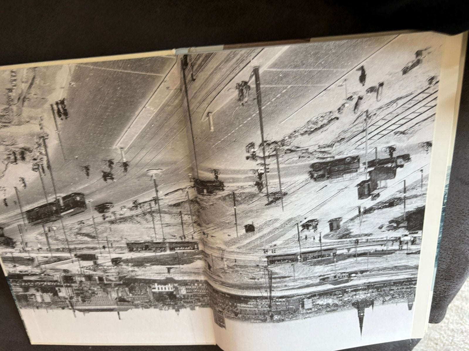 Rotterdam 1940-1945: Oorlogsjaren door F.J. van Zonneveld, Ophalen, 20e eeuw of later, Gelezen