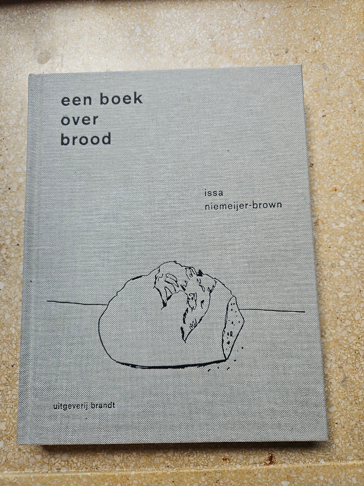Issa Niemeijer - Een boek over brood, Italië, Issa Niemeijer, Ophalen of Verzenden, Zo goed als nieuw