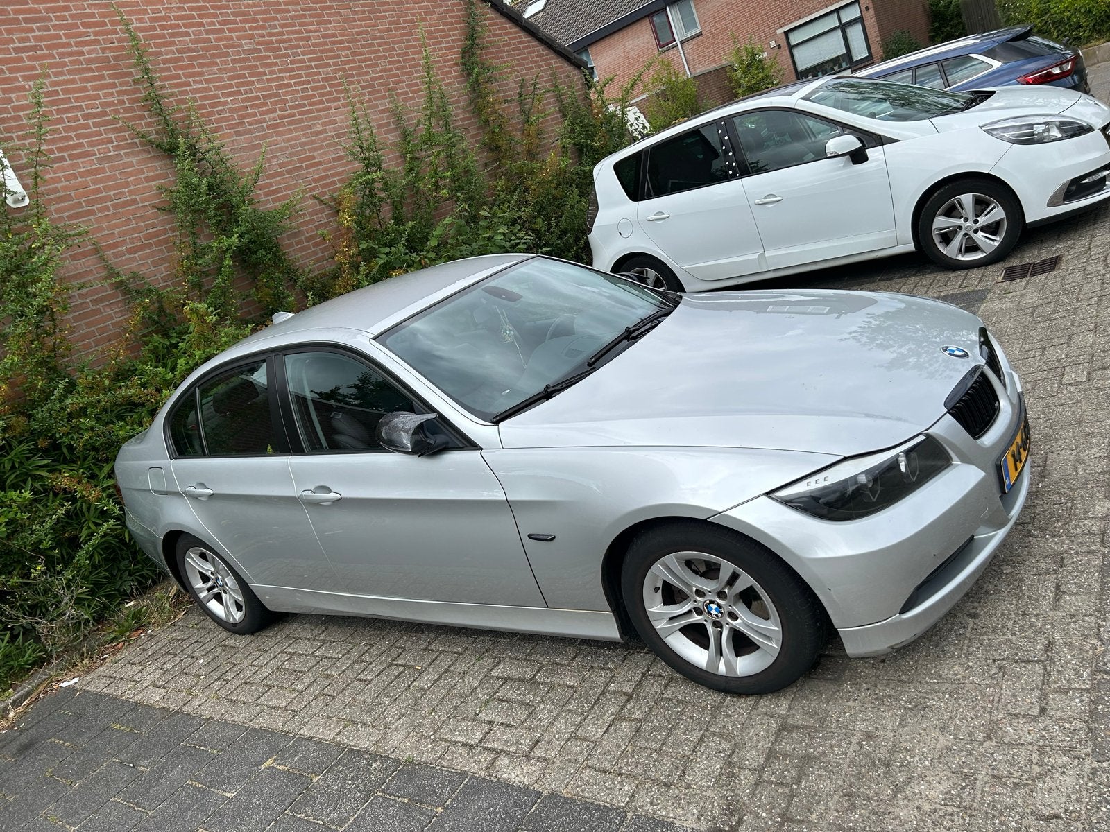 BMW 3-Serie 2.0 I 318 2008 Grijs, Auto's, Achterwielaandrijving, Origineel Nederlands, 75 €/maand, Handgeschakeld