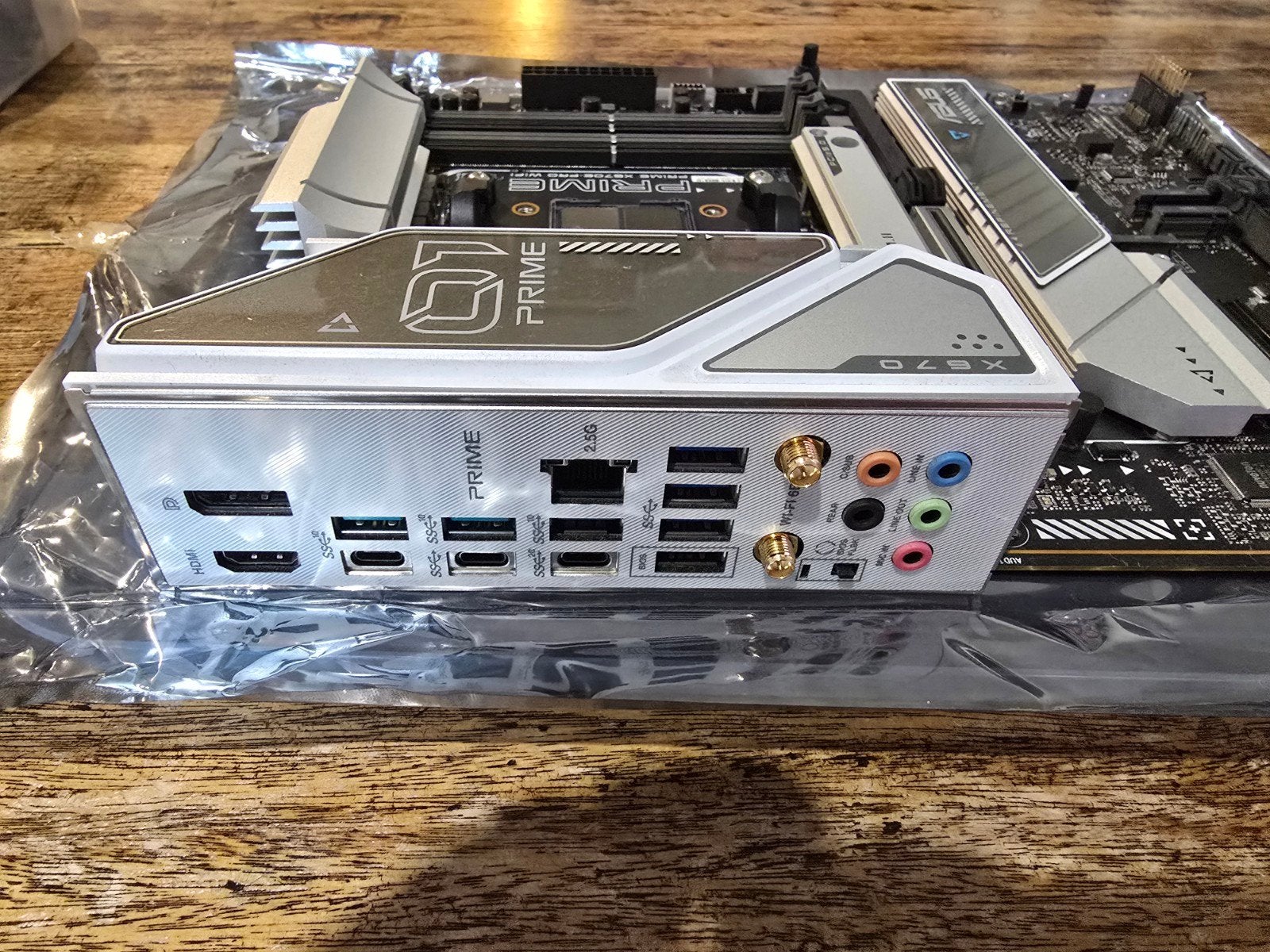 ASUS PRIME X670E-PRO WIFI Moederbord - Nieuwstaat, Ophalen of Verzenden, Zo goed als nieuw, ATX, DDR5