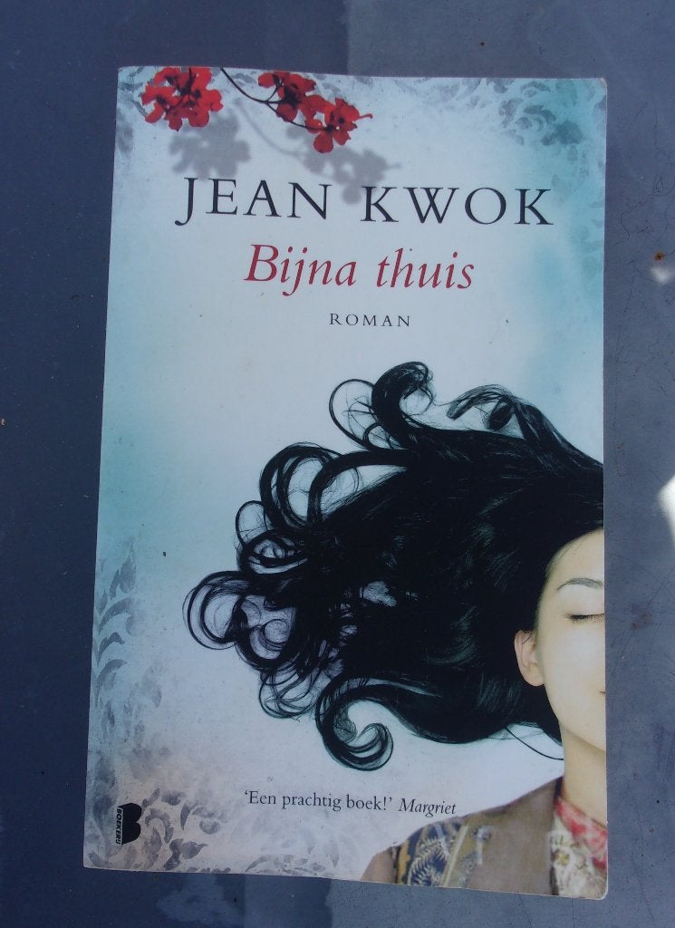 Jean Kwok - Bijna thuis, Ophalen of Verzenden, Zo goed als nieuw