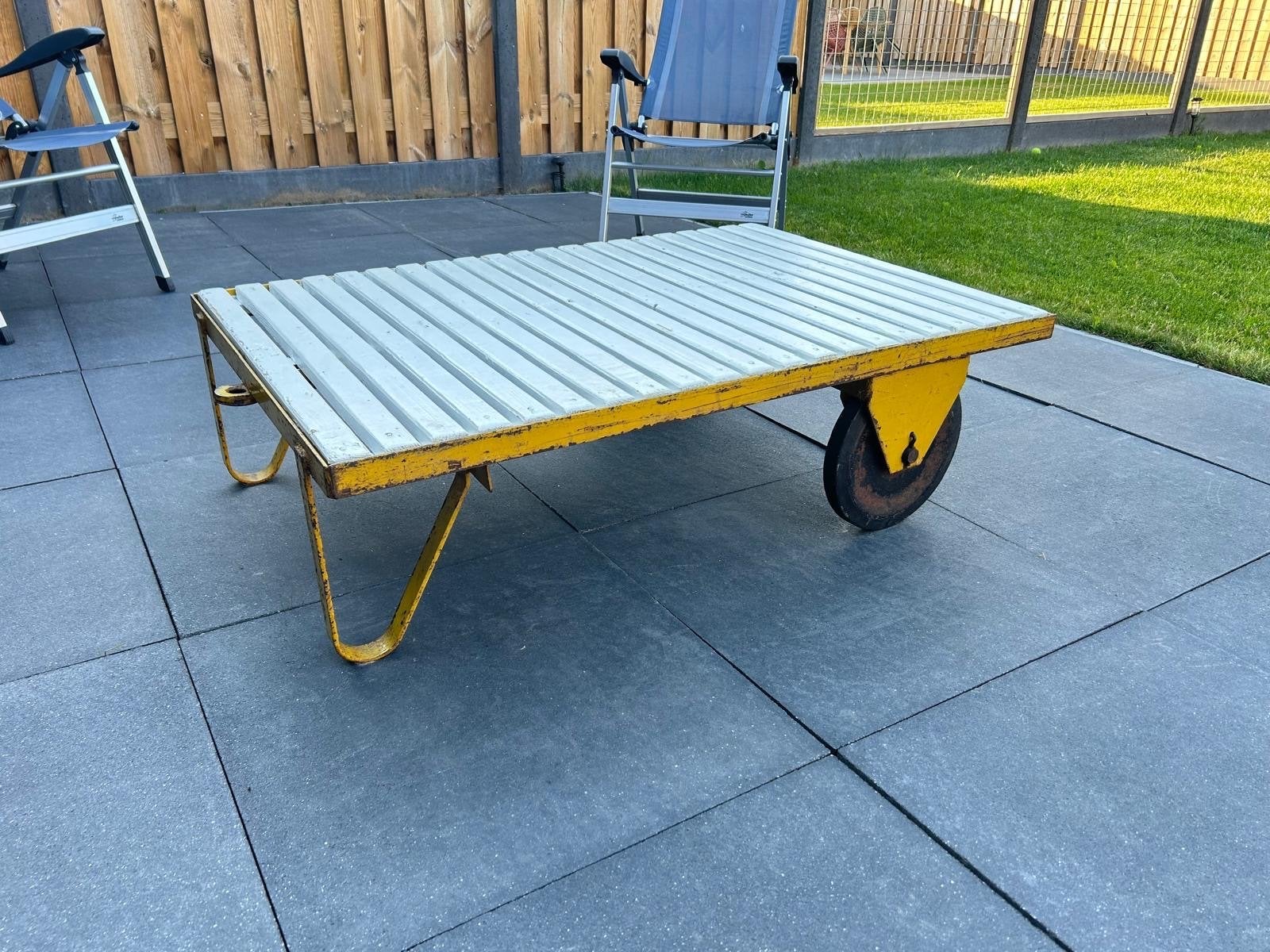 Industriële kar als unieke salontafel, Huis en Inrichting, Ophalen, Gebruikt, 100 tot 150 cm, 50 tot 100 cm