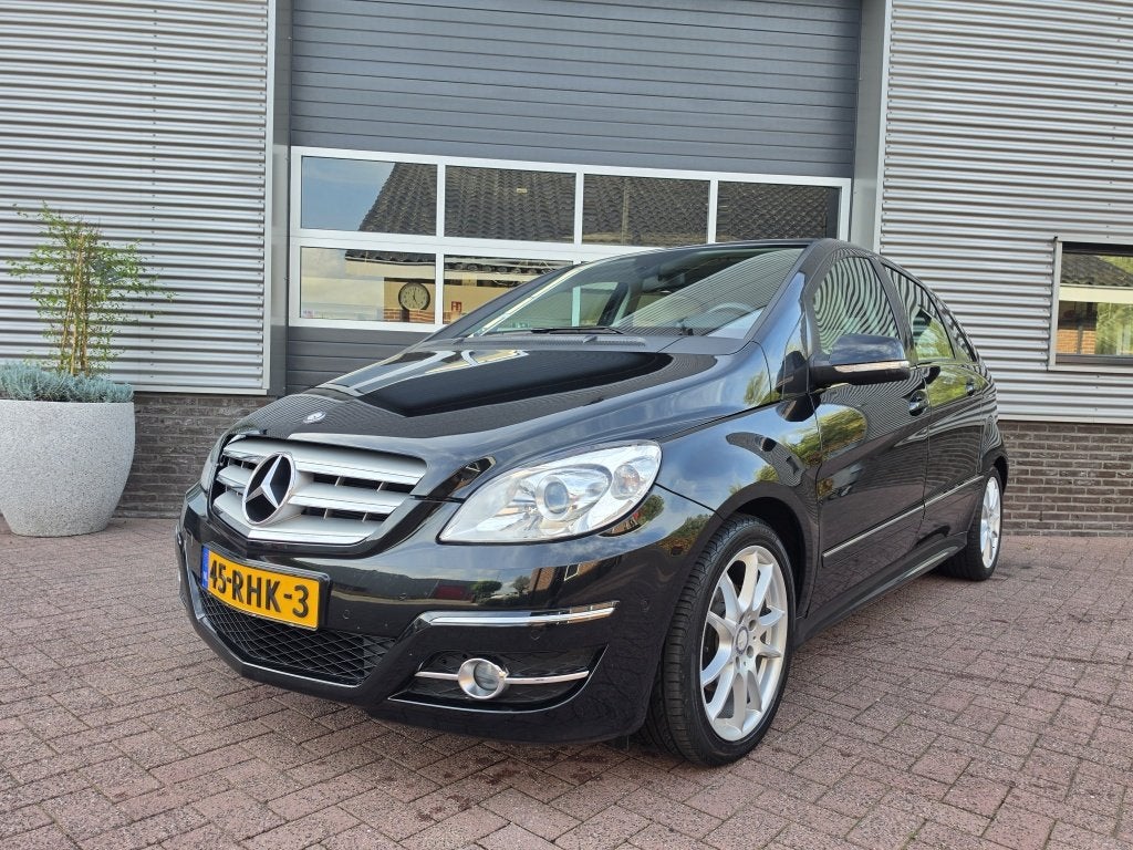 Mercedes-Benz B-klasse | NL Auto | Trekhaak | Air 180 Busine, Auto's, Euro 5, Gebruikt, 4 cilinders, 116 pk