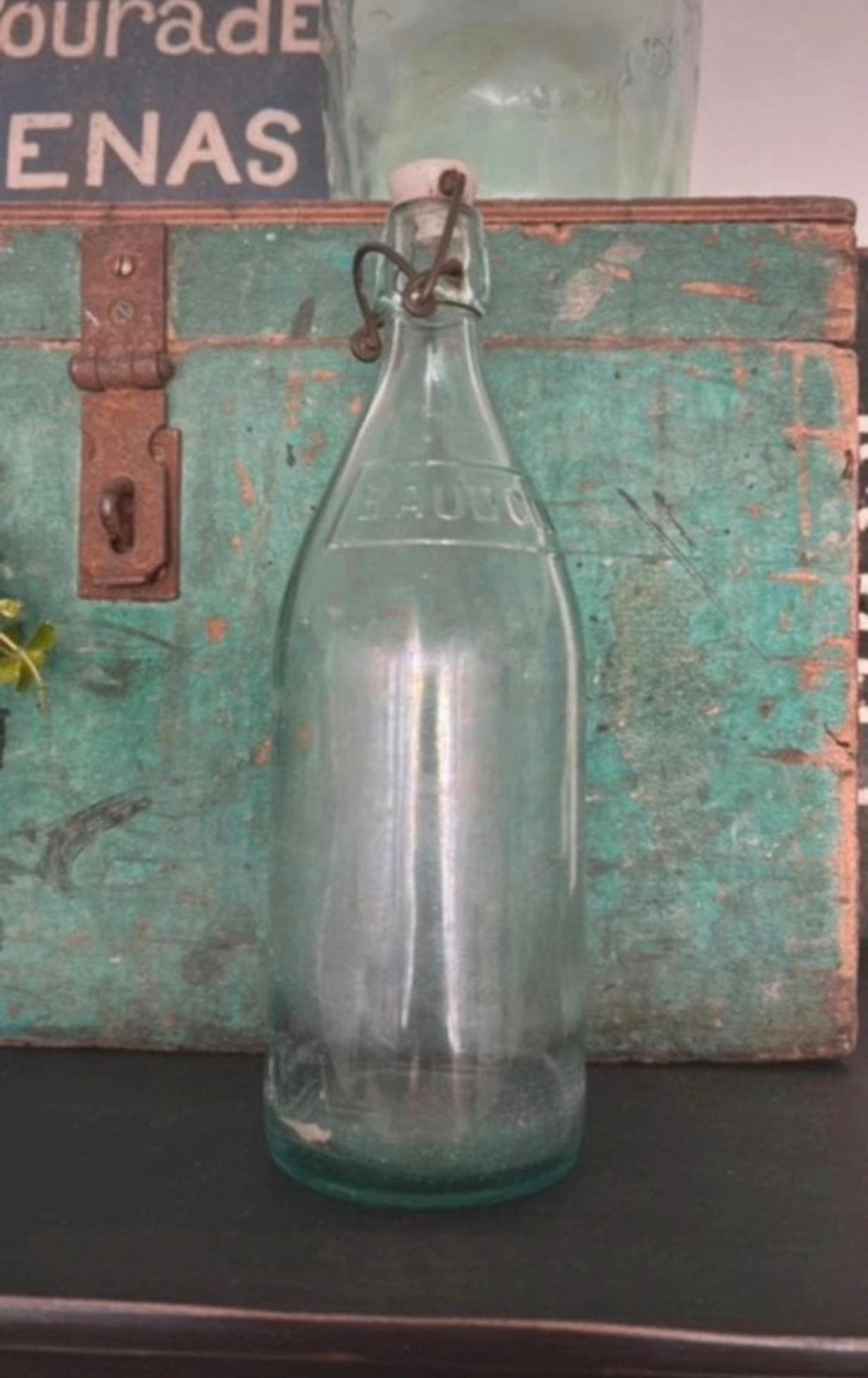 Franse fles met tekst en porseleine dop prijs 5 euro, Antiek en Kunst, Ophalen of Verzenden