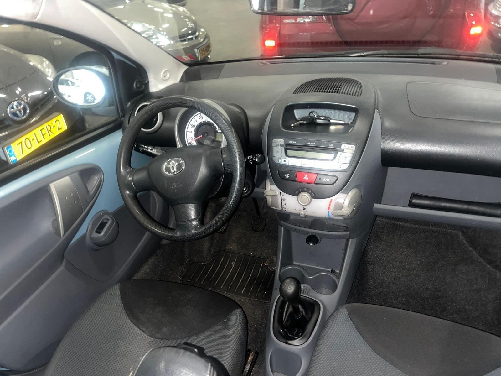 Toyota Aygo 1.4 D + AIRCO/NAP, Voorwielaandrijving, Stof, 1398 cc, 4 cilinders