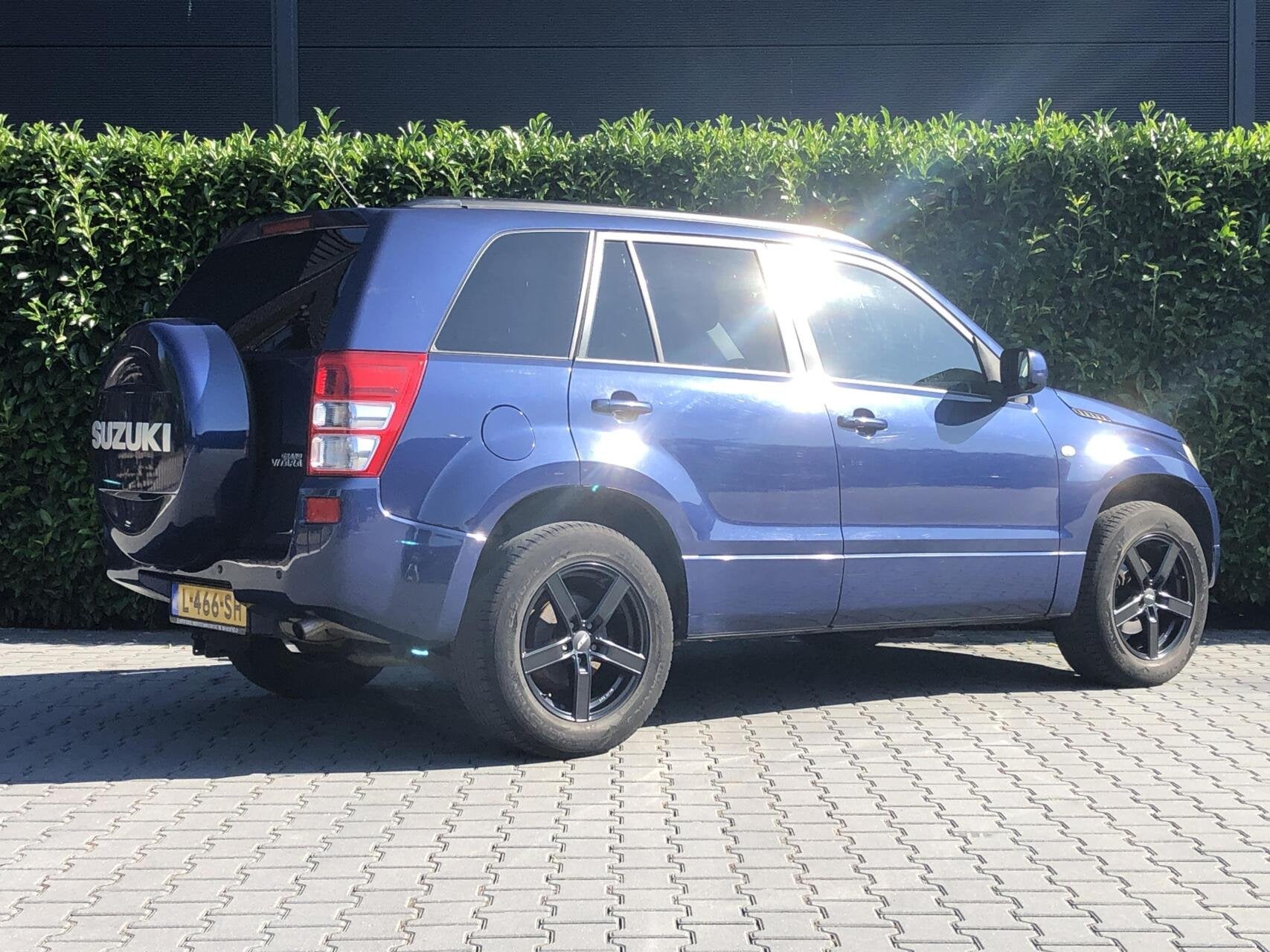Suzuki Grand Vitara 2.0-16V High Executive AUTOMAAT, ECC-AIR, Auto's, Suzuki, Automaat, Stof, Zwart, 4 cilinders
