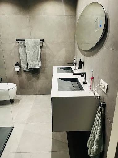 Badkamer, isolatie- stuc- pleister- schilderwerk,tegelzetter, Garantie, Onderhoud