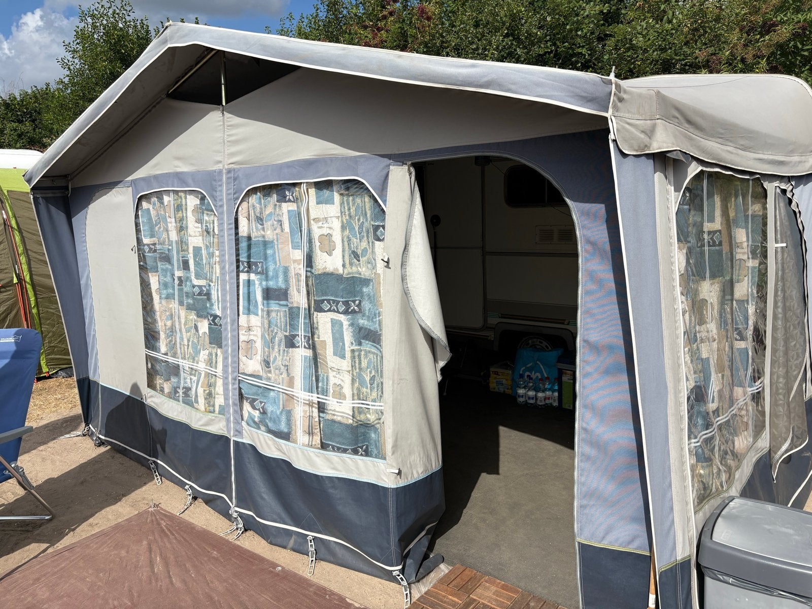 Caravelair Bamba 395T - Droog, Goed Onderh. incl. Stalling, Caravans en Kamperen, Caravans, Vast bed, Tot en met 3, Particulier