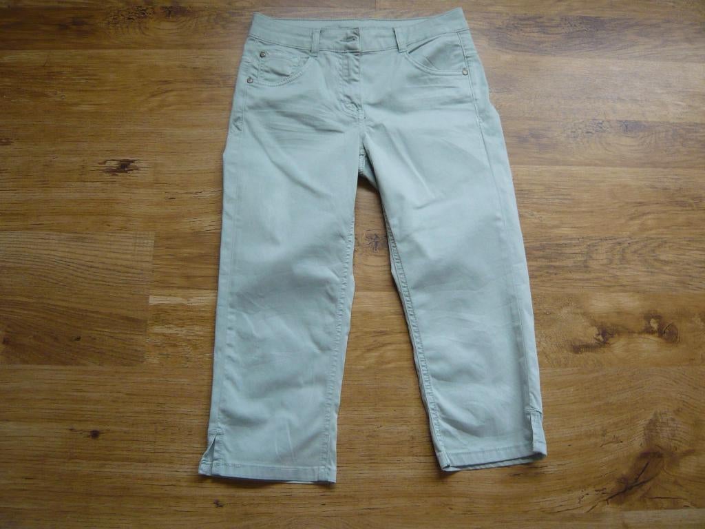 Kenny S Pippa capri 3/4 broek zacht groen mt 36 (nieuw €70), Nieuw, Ophalen of Verzenden, Driekwart, Kenny S Pippa