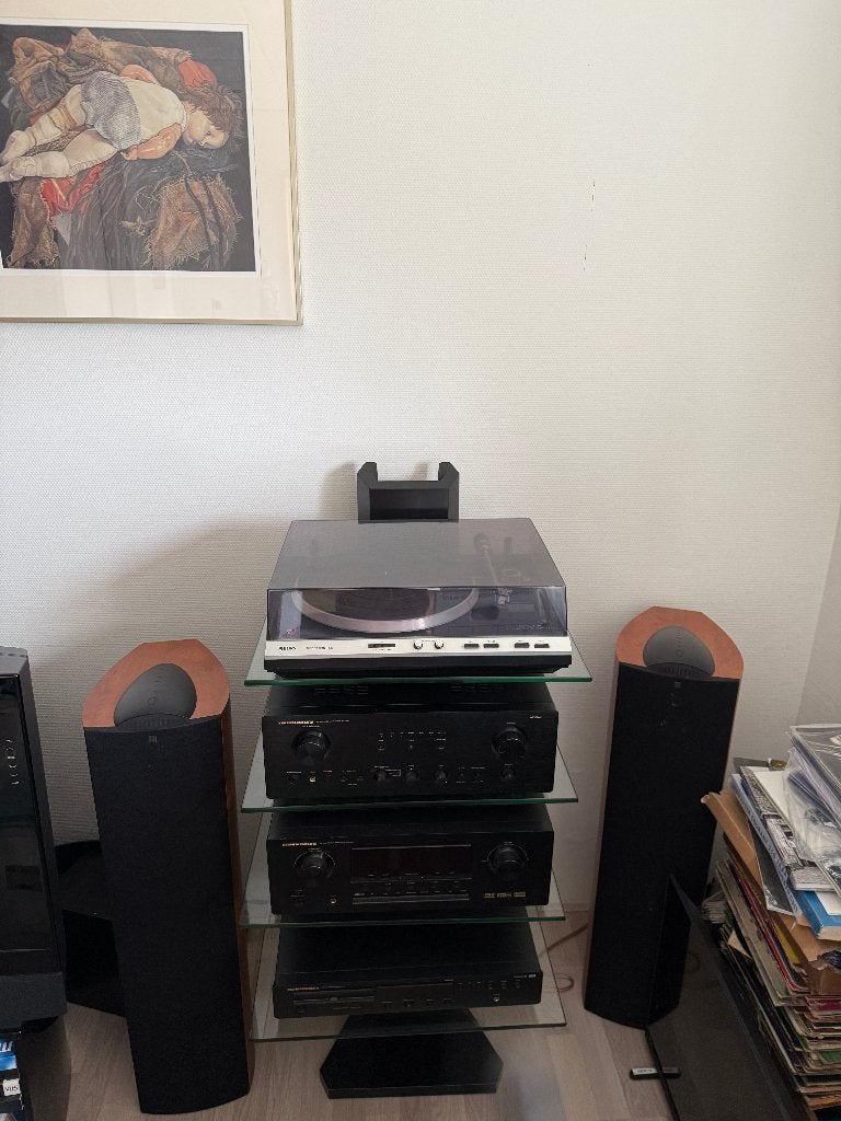 hifi set marantz met kef Q5 luidsprekers en design standaard, Tuner of Radio, Losse componenten, Zo goed als nieuw, Ophalen