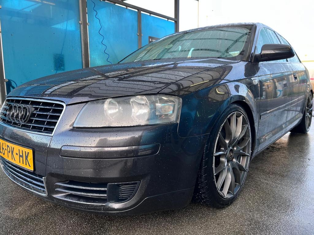 Audi A3 1.6 met nieuwe motor en bak, Auto's, Audi, Voorwielaandrijving, 15 km/l, Origineel Nederlands, 1200 kg