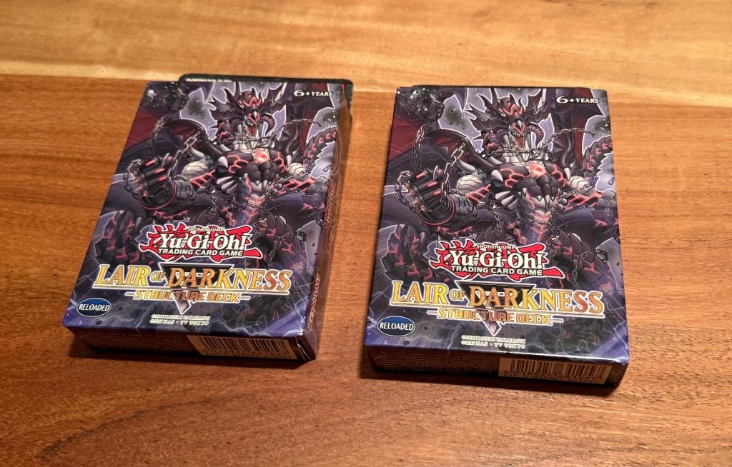 SEALED Yu-Gi-Oh! Lair of Darkness structure deck 1st edition, Hobby en Vrije tijd, Verzamelkaartspellen | Yu-gi-Oh!, Ophalen of Verzenden