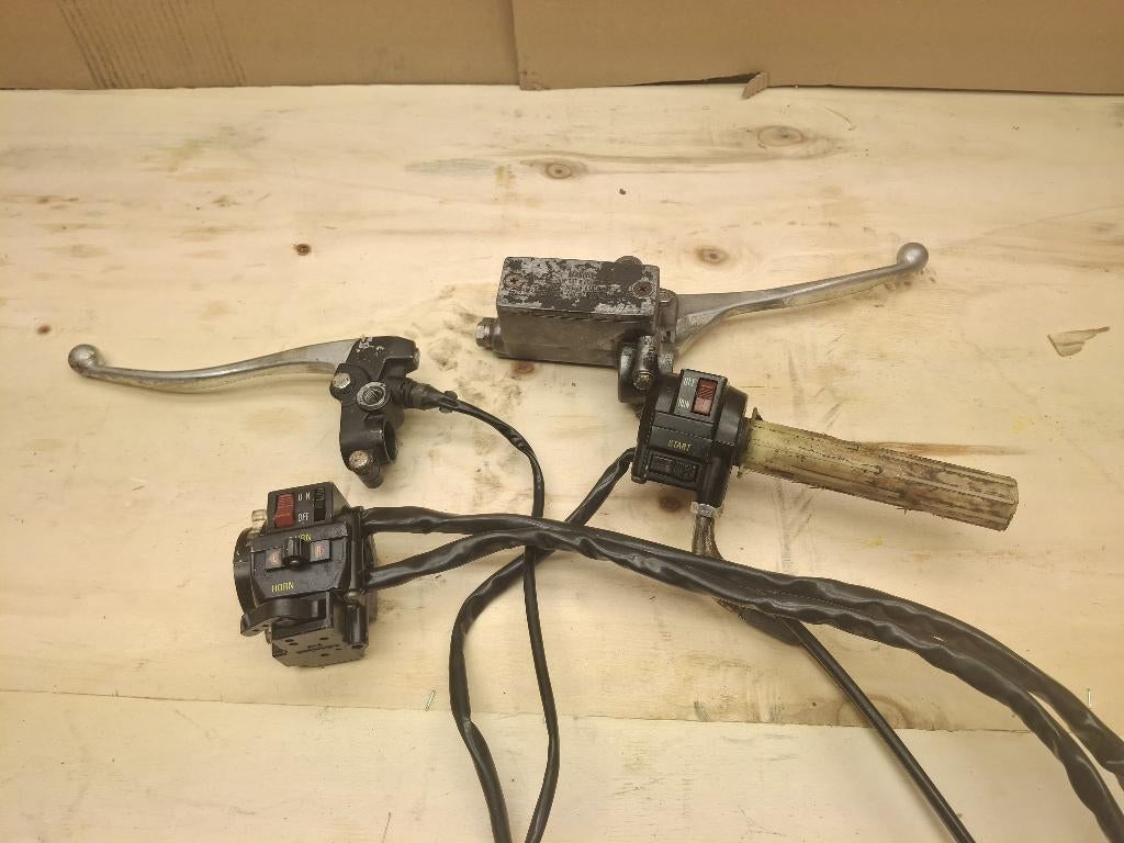 Z1300 stuur schakelaars en rempomp (z 1300 z zg), Ophalen, Gebruikt, ., .