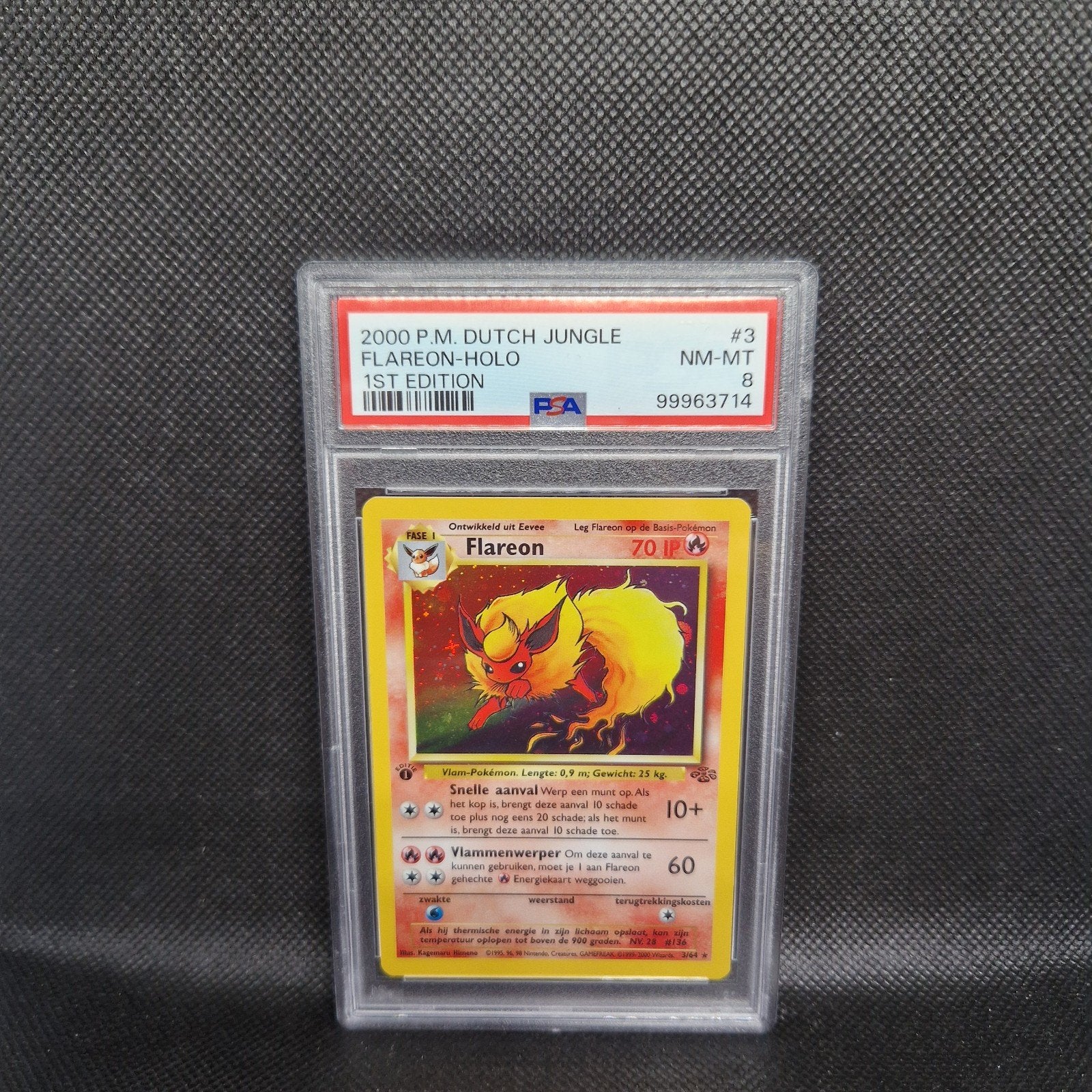 Flareon Holo 1st Edition NL Jungle PSA 8, Ophalen of Verzenden, Zo goed als nieuw