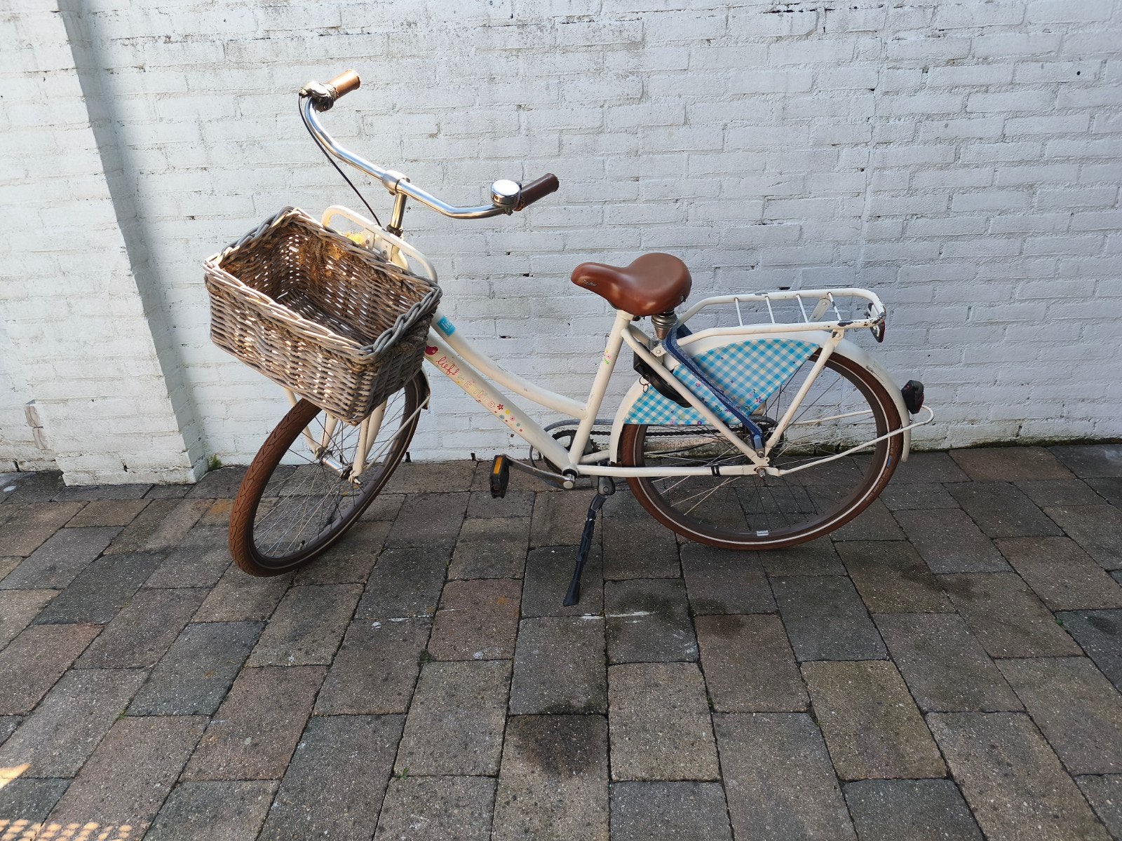 Cortina Lief! Meisjesfiets 26 inch met mandje, Fietsen en Brommers, Fietsen | Dames | Damesfietsen, Terugtraprem, Gebruikt, 47 tot 50 cm