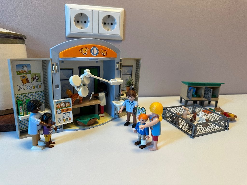 Playmobil Dierenarts set met extra konijnen, Ophalen of Verzenden, Gebruikt, Complete set