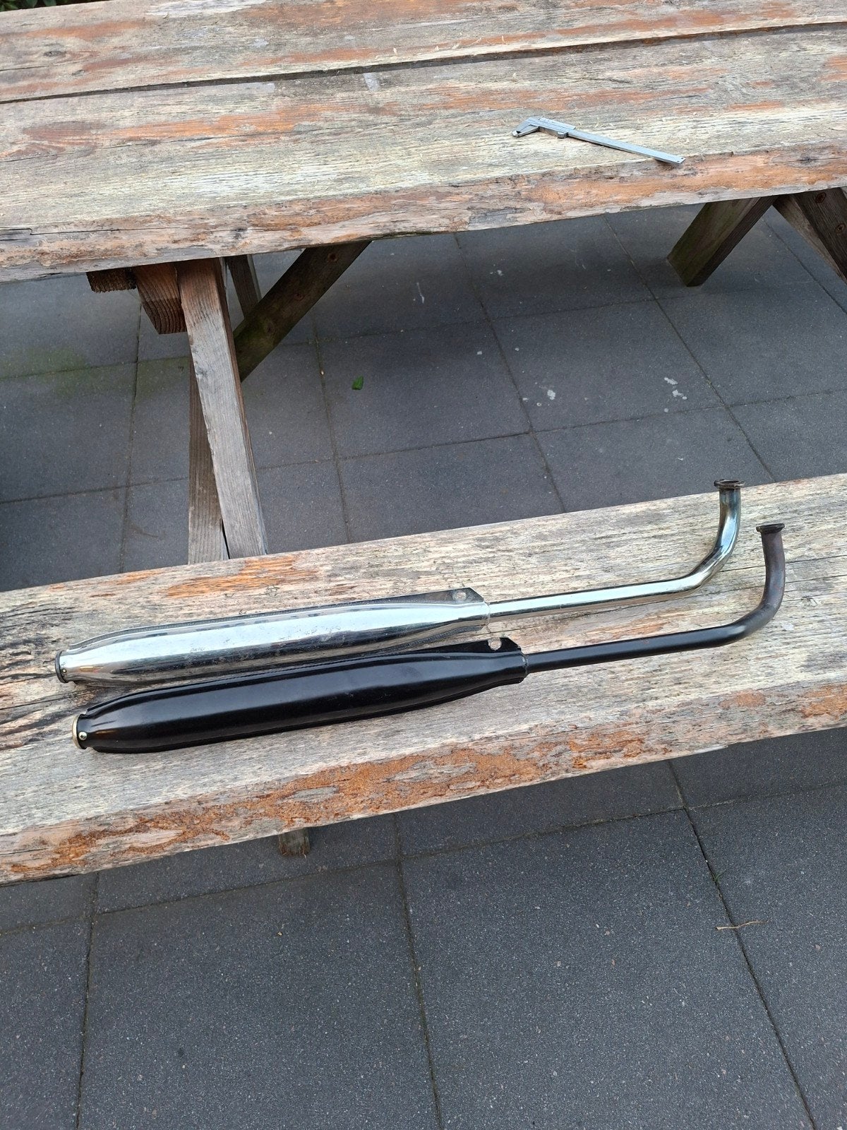 2x Tomos uitlaat - goede staat, Fietsen en Brommers, Ophalen, Uitlaat, Overige merken