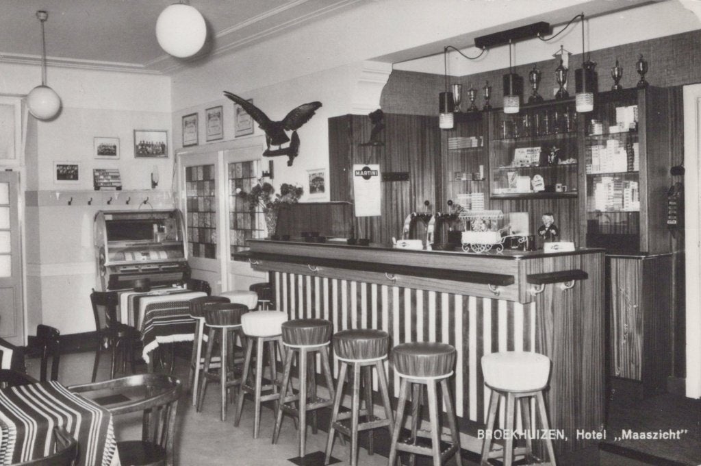 BROEKHUIZEN - 1970 - interieur ANWB hotel Maaszicht, Verzenden, 1960 tot 1980, Ongelopen, Limburg