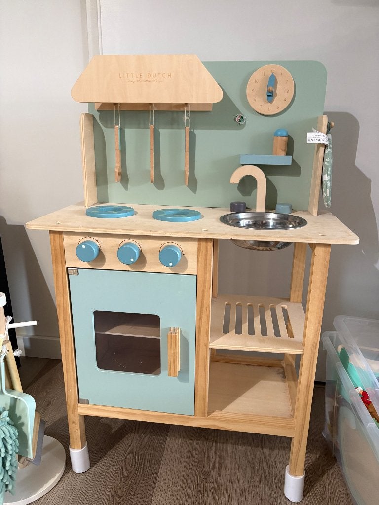 Little Dutch speelgoed keuken met extra accessoires, Kinderen en Baby's, Ophalen, Zo goed als nieuw, Hout, Speelkeuken