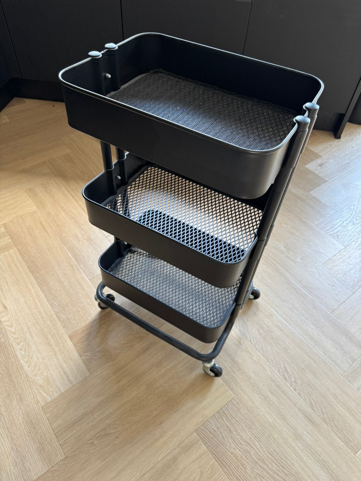RÅSKOG, ikea roltafel, Huis en Inrichting, Woonaccessoires | Krantenbakken en Lectuurbakken, Ophalen, Zo goed als nieuw