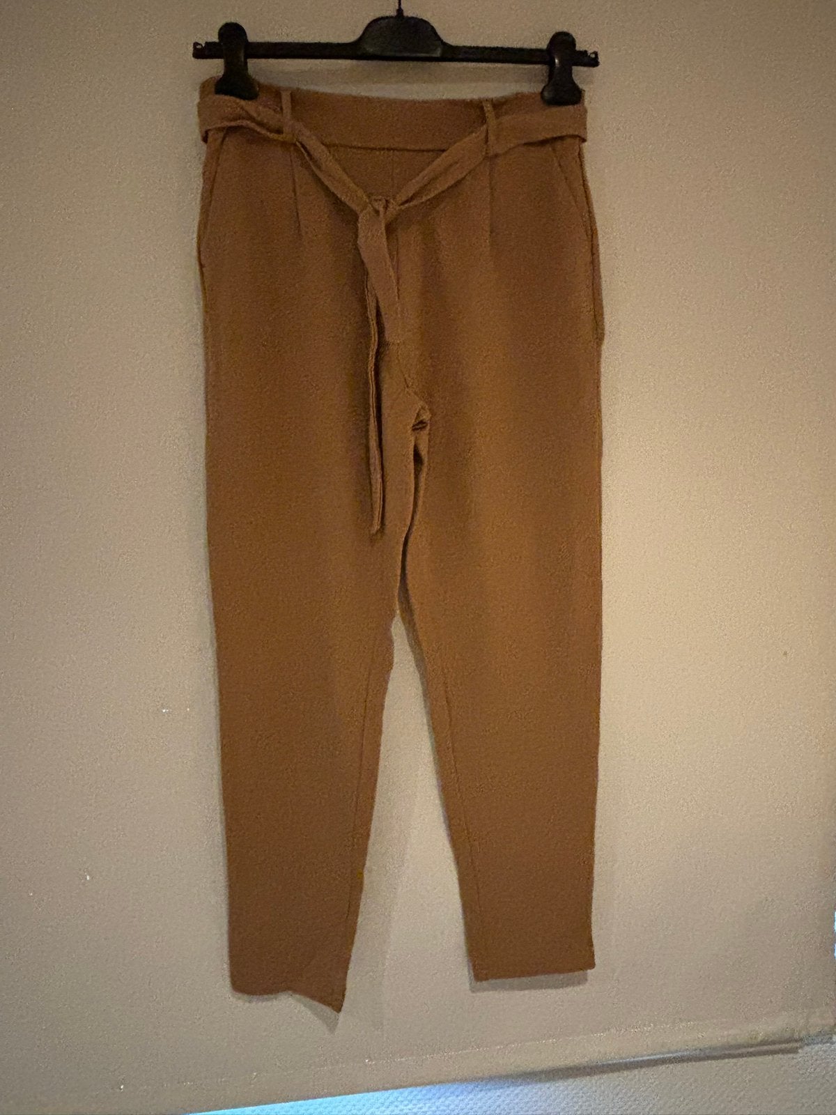 Msch sportieve broek maat m, Kleding | Dames, Broeken en Pantalons, Ophalen of Verzenden, Zo goed als nieuw, Beige, Lang
