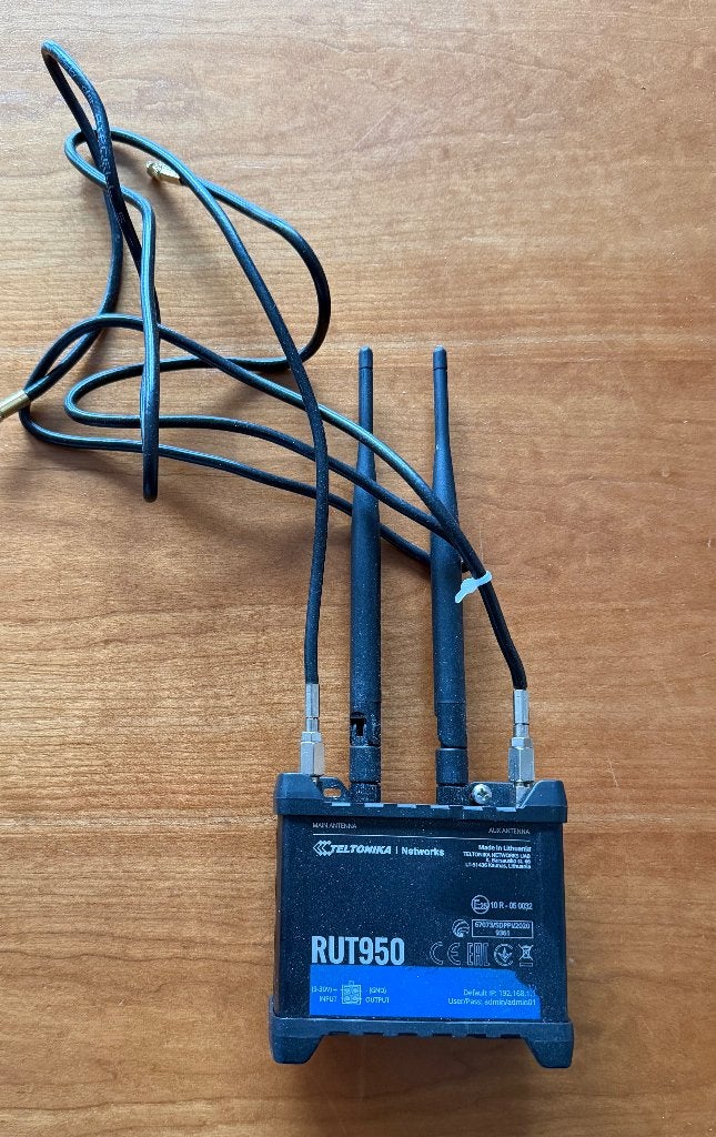 Teltonika RUT950 4G LTE Router met Antenne en bevestiging, Caravans en Kamperen, Ophalen of Verzenden, Gebruikt