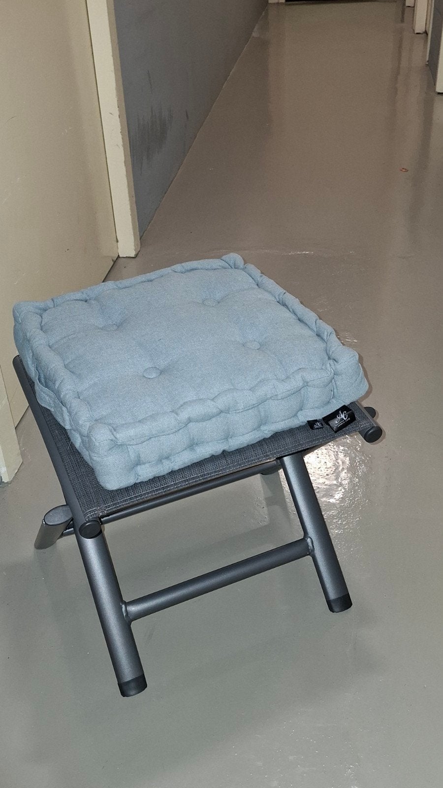 Opvouwbaar krukje met mooi kussentje  zgan, Ophalen, Zo goed als nieuw, Campingstoel