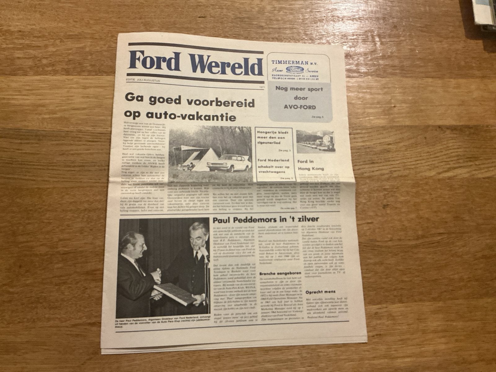 Ford Wereld Krant - Ga goed voorbereid op auto-vakantie 1971, Ophalen of Verzenden, Gelezen, Krant