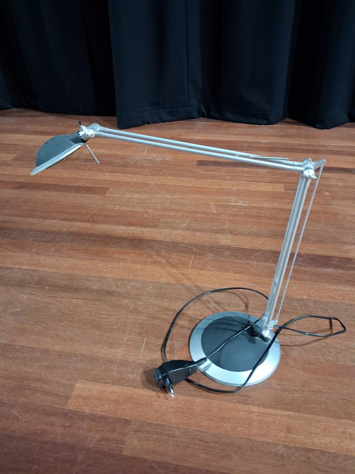 Verstelbare halogeen bureaulamp, Ophalen, Bureaulamp, Gebruikt, Metaal