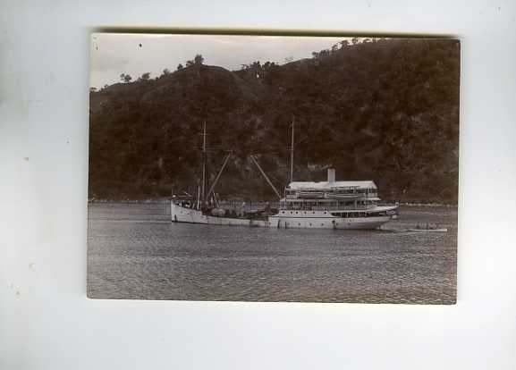 scheepvaart-foto-NED INDIE-GOV.MARINE-castor-sepia!, Ophalen of Verzenden, Zo goed als nieuw, Boek of Tijdschrift