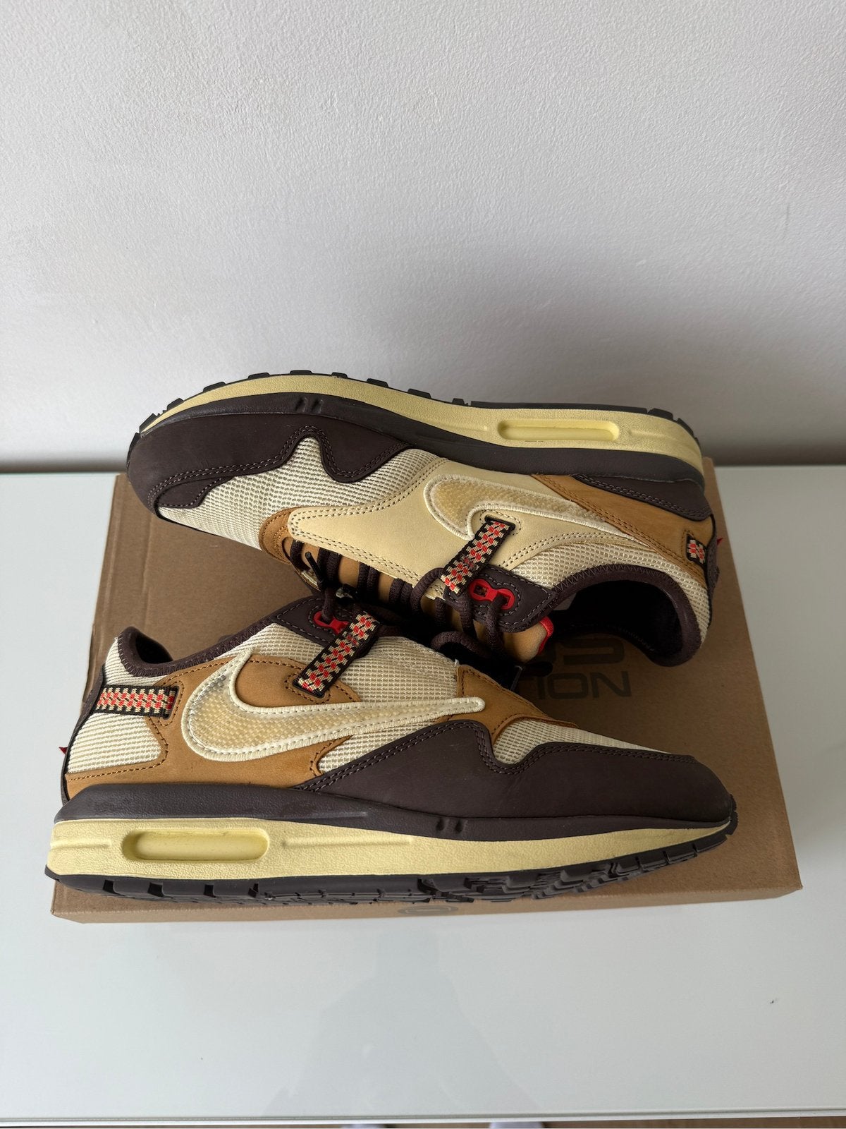 Nike Air Max 1 Travis Scott Cactus Jack | EU 42, Ophalen, Zo goed als nieuw, Overige kleuren