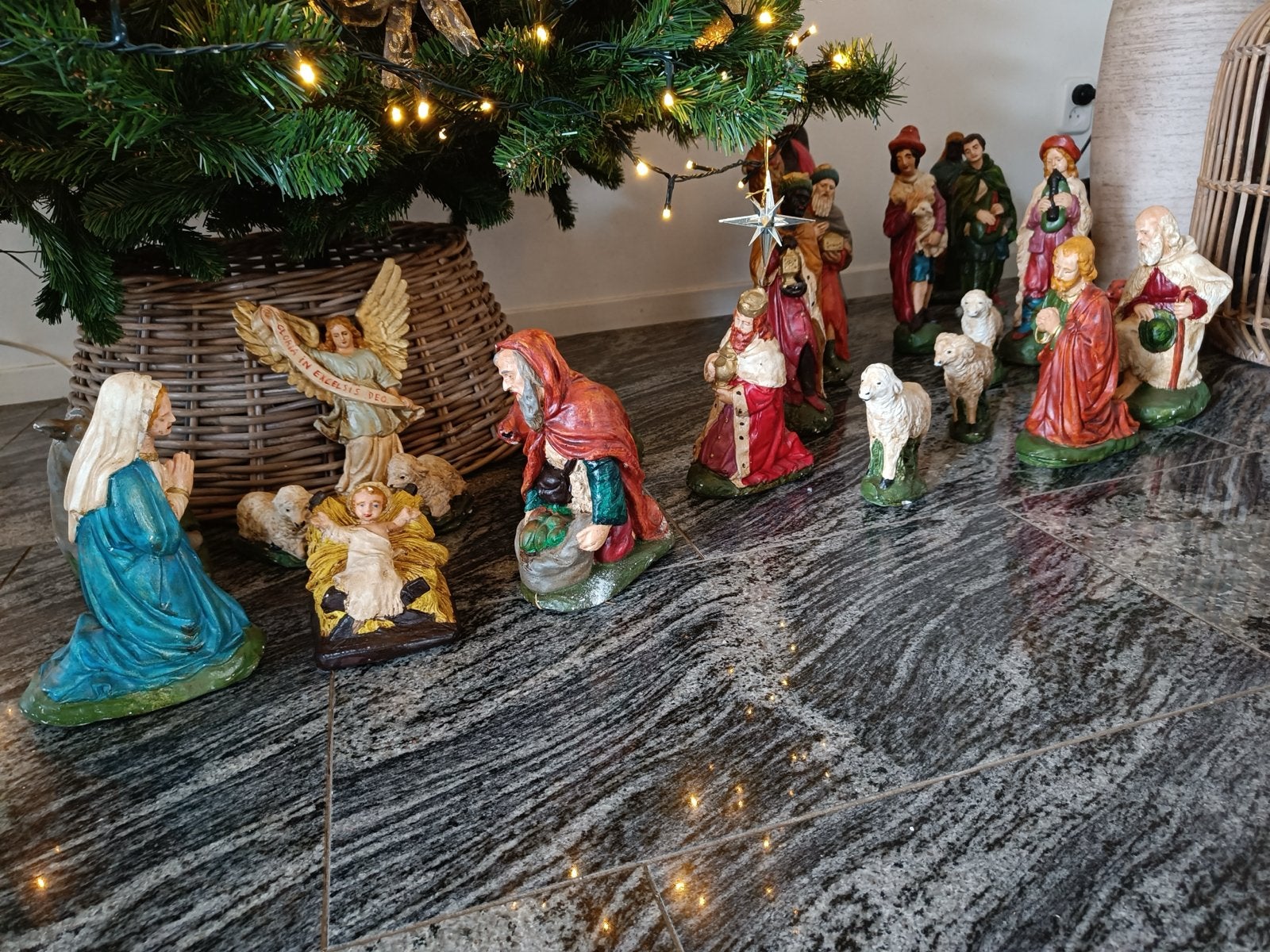 22 delige gipsen kerstgroep grote beelden, Ophalen