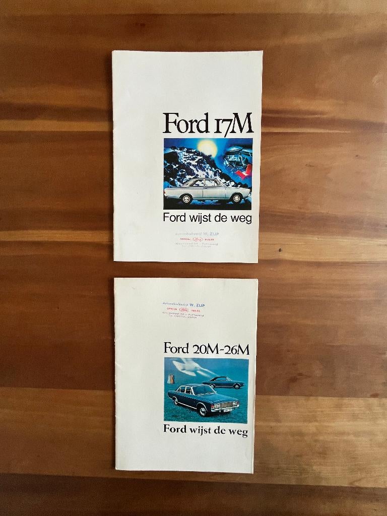 2 oude Ford folders 17M 20M en 26M, Ophalen of Verzenden, Zo goed als nieuw, Ford