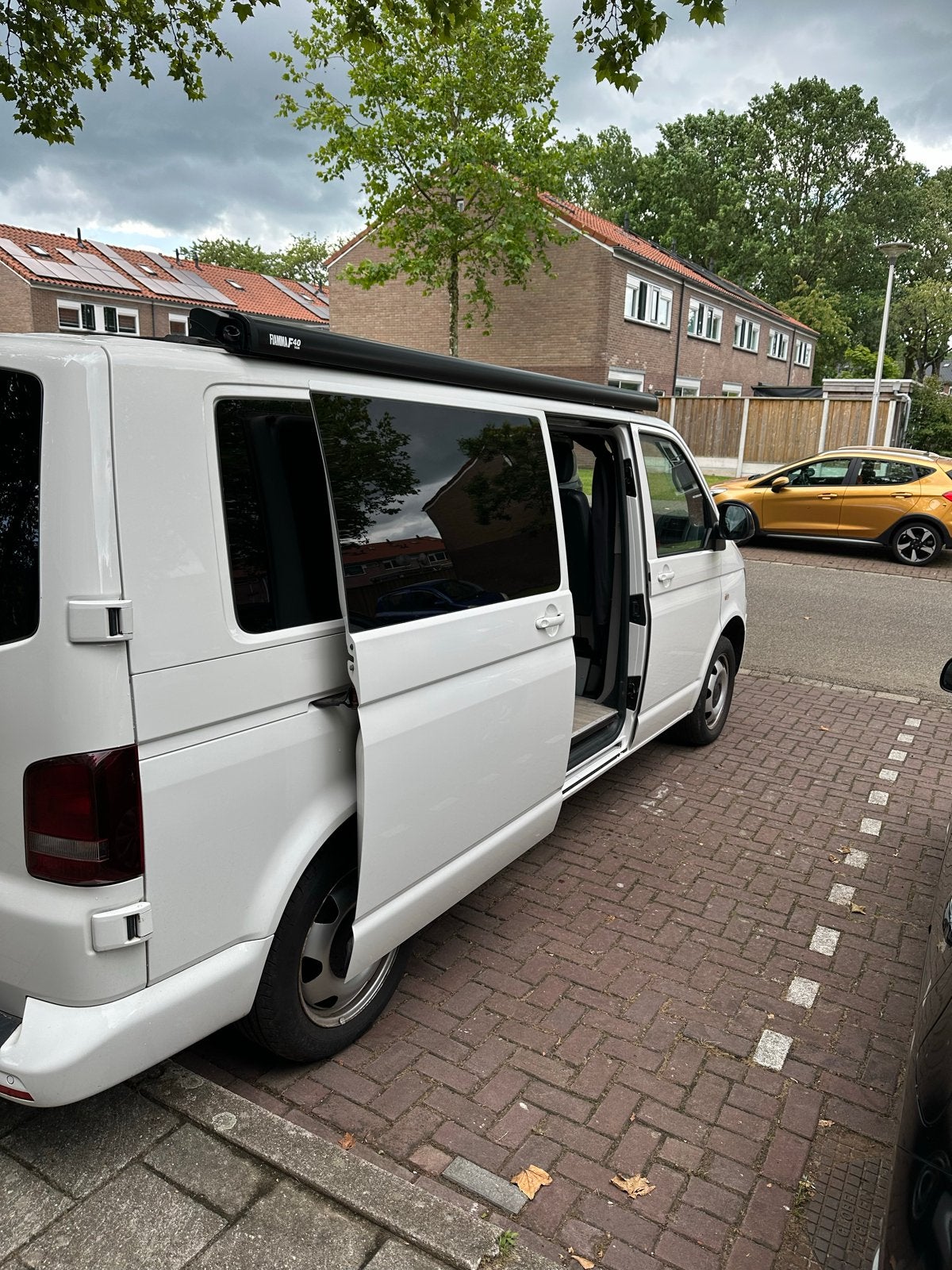 Foto 11 van Volkswagen T5 camper Automaat