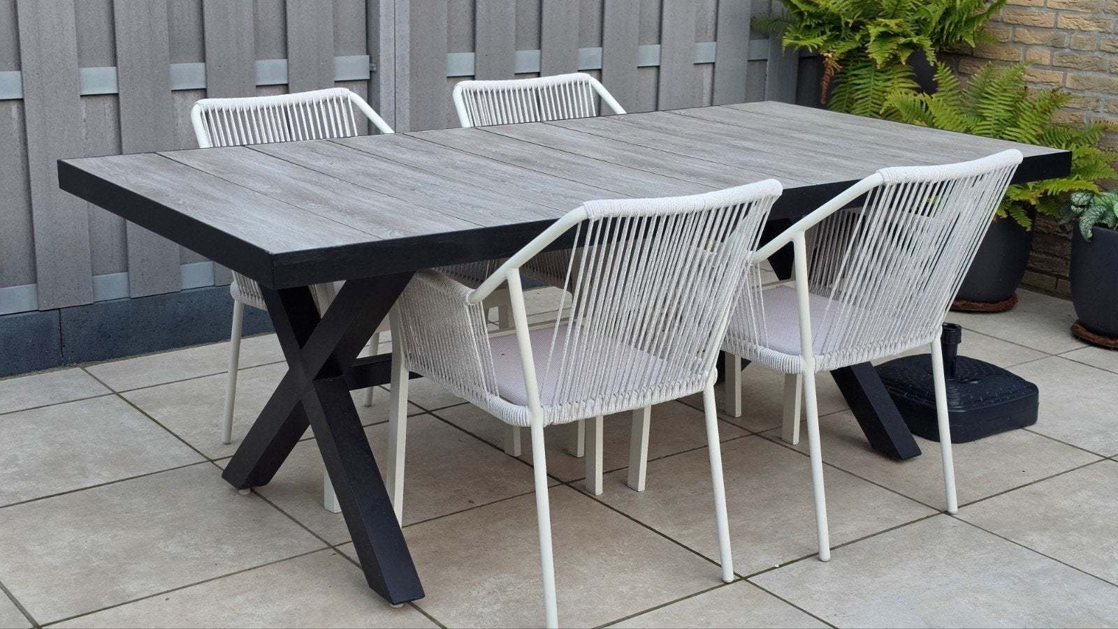 Intratuin tafel en Tierra eettafel stoelen, Ophalen, Eettafel