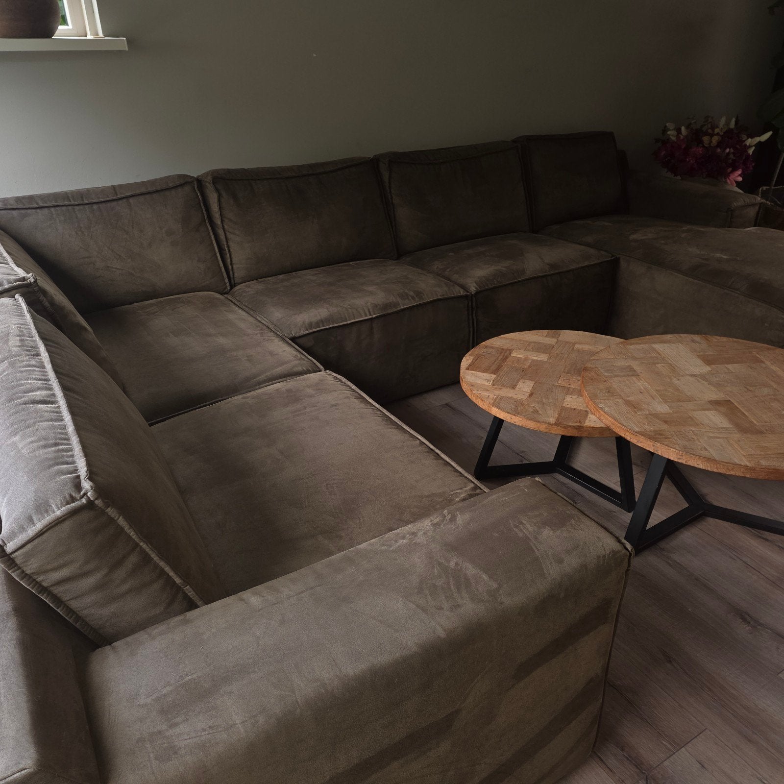 Grote hoekbank 225 x 335 cm - Comfortabel en ruim, Huis en Inrichting, Ophalen, Gebruikt, Hoekbank, 300 cm of meer
