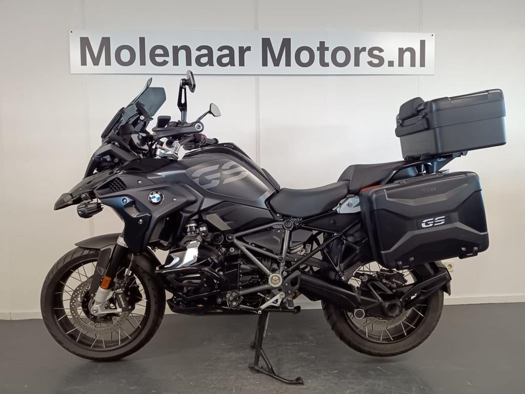 BMW R1250 GS (bj 2023), 2 cilinders, 1254 cc, Motorrijbewijs A, Bedrijf