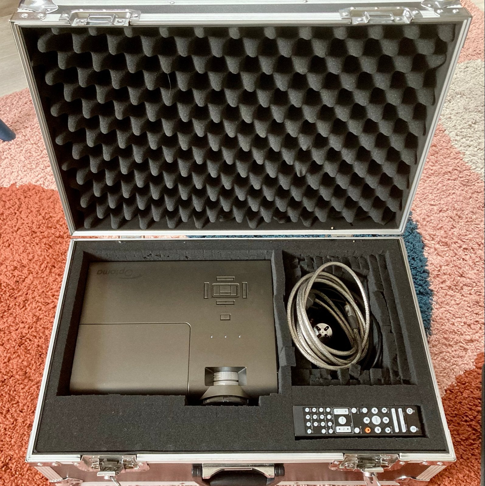 Optoma Projector met Scherm en Koffer - Full HD DLP, Ophalen of Verzenden, Gebruikt, DLP, Full HD (1080)