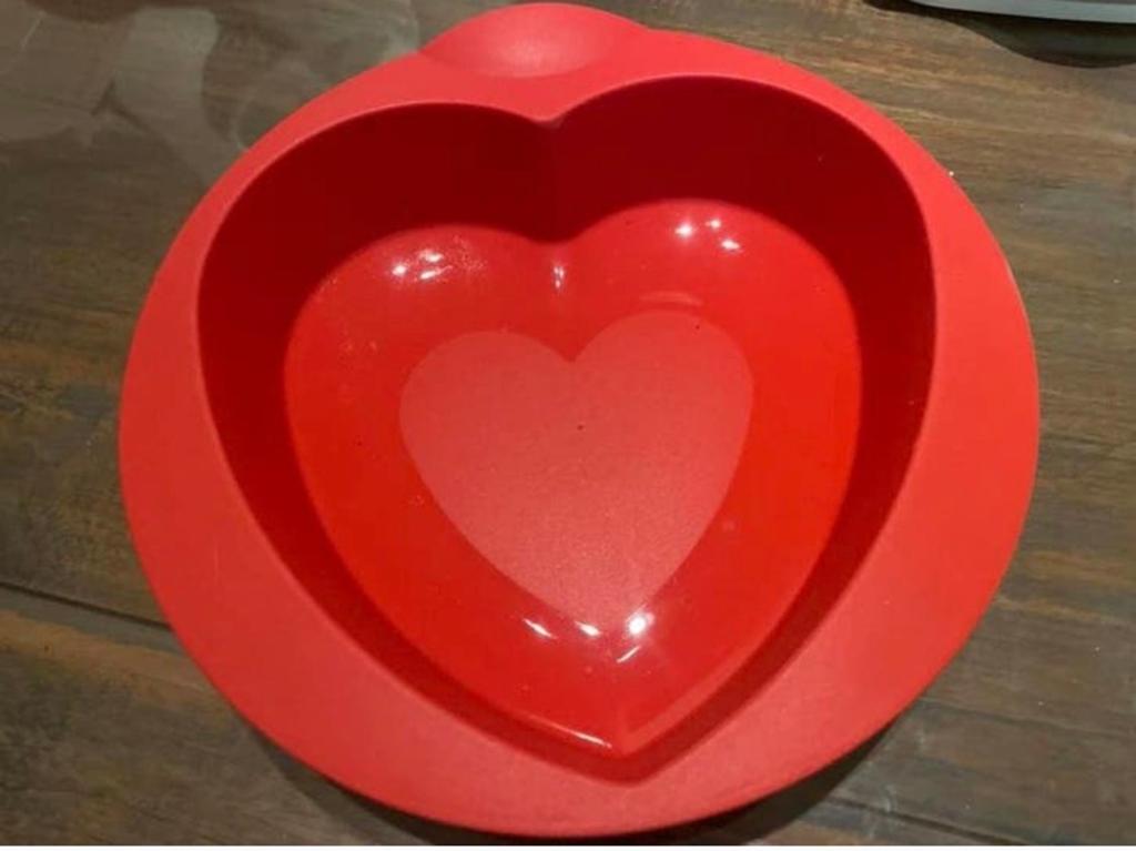 Nieuwe Tupperware siliconen bakvorm hart, Ophalen of Verzenden, Nieuw, Rood, Overige typen