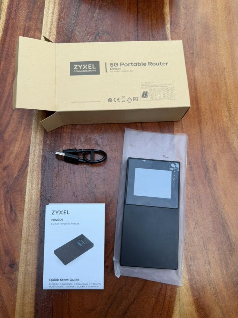 Zyxel 5G Portable Router NR2301, Computers en Software, Ophalen of Verzenden, Nieuw, Router met modem, Zyxel