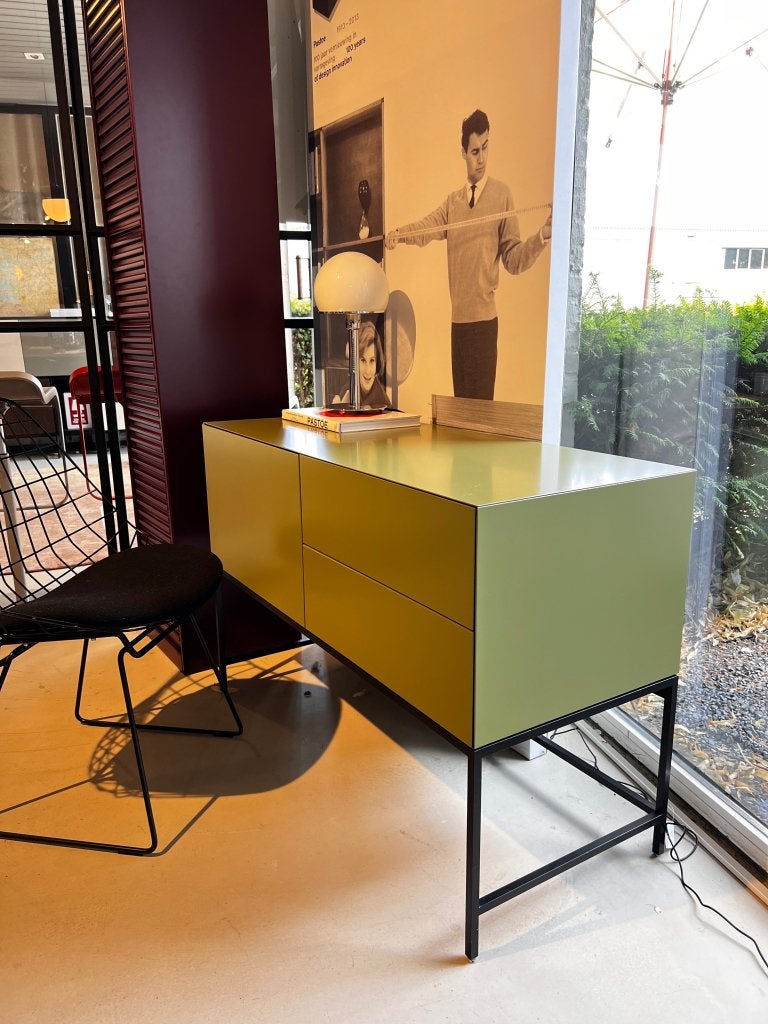 Pastoe Vision atlas | Bureau | Dressoir | Olive 641, Minervum 7003 4817 ZL Breda, NL, Pastoe, Webcare@pastoe.com, Ophalen of Verzenden