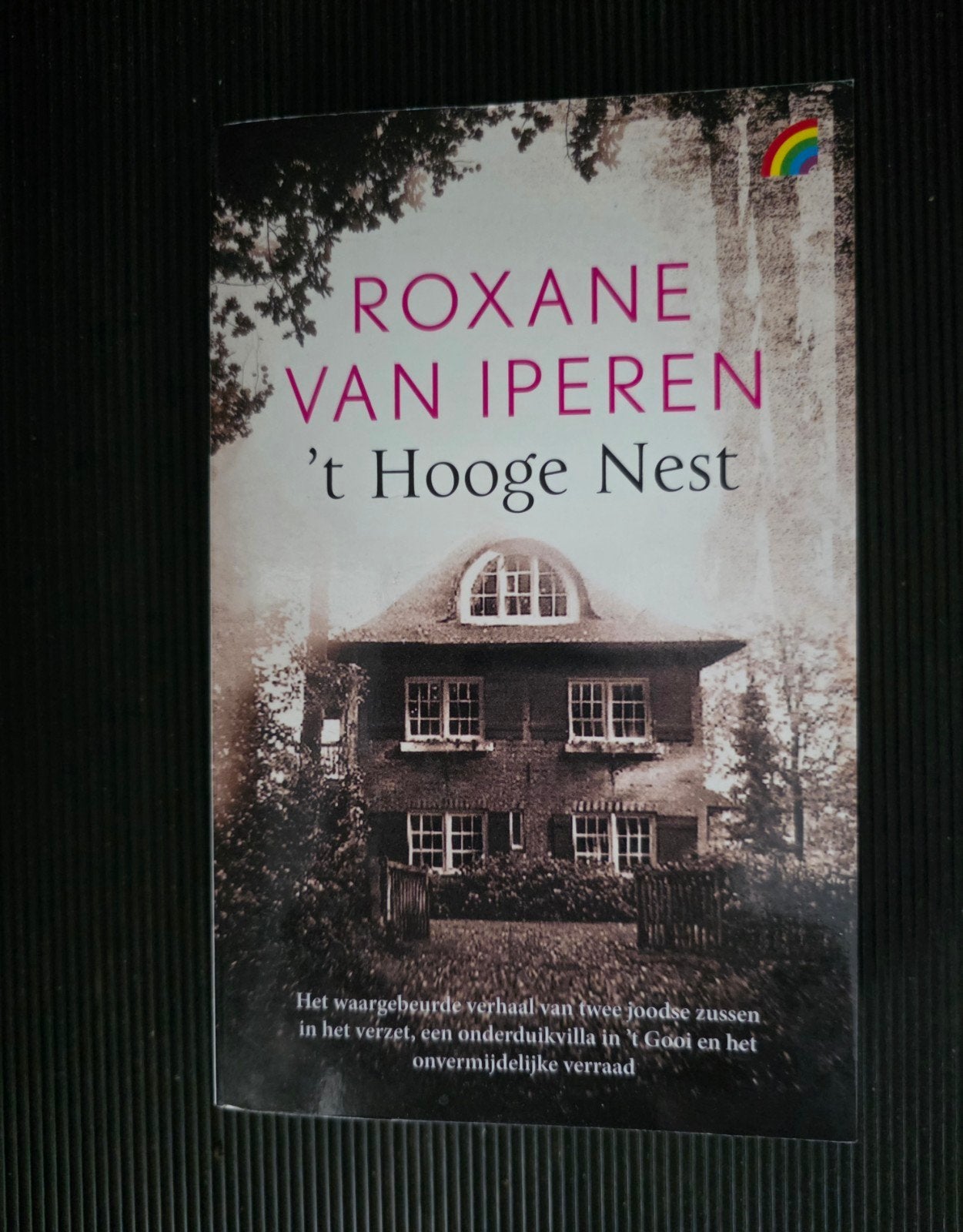 Nieuw: t Hooge Nest van Roxane van Iperen, Boeken, Ophalen of Verzenden, Nieuw