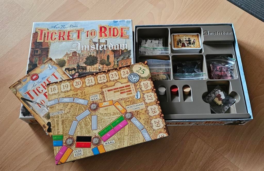Ticket to ride Amsterdam, Hobby en Vrije tijd, Gezelschapsspellen | Bordspellen, Ophalen of Verzenden, Gebruikt