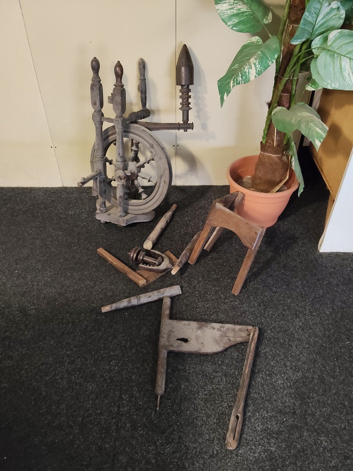 Antiek Spinnewiel - Decoratief of voor Restauratie, Ophalen of Verzenden, Niet werkend, Spinnewiel