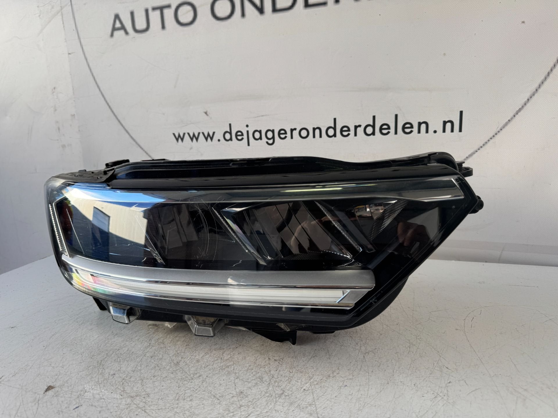 VW T ROC T-ROC FACELIFT VOL LED KOPLAMP RECHTS 2GA941006F, Gebruikt, Volkswagen, Volkswagen AG, Berliner Ring 2
38440  Wolfsburg, DE