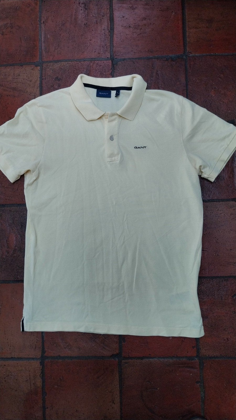 GANT poloshirt, licht geel, maat L.
Oksel-oksel 53cm
100% ka, Maat 52/54 (L), GANT, Geel, Ophalen of Verzenden