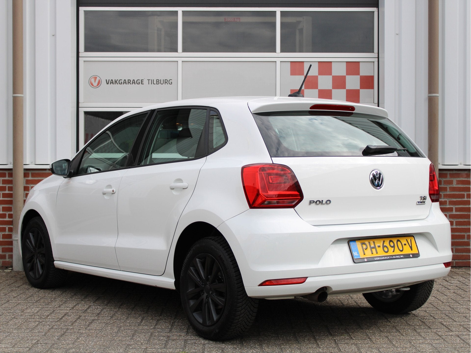 Volkswagen Polo 1.2 TSI 90PK Comfortline /NAVI/Cruise contro, Stof, Euro 6, 4 cilinders, Wit