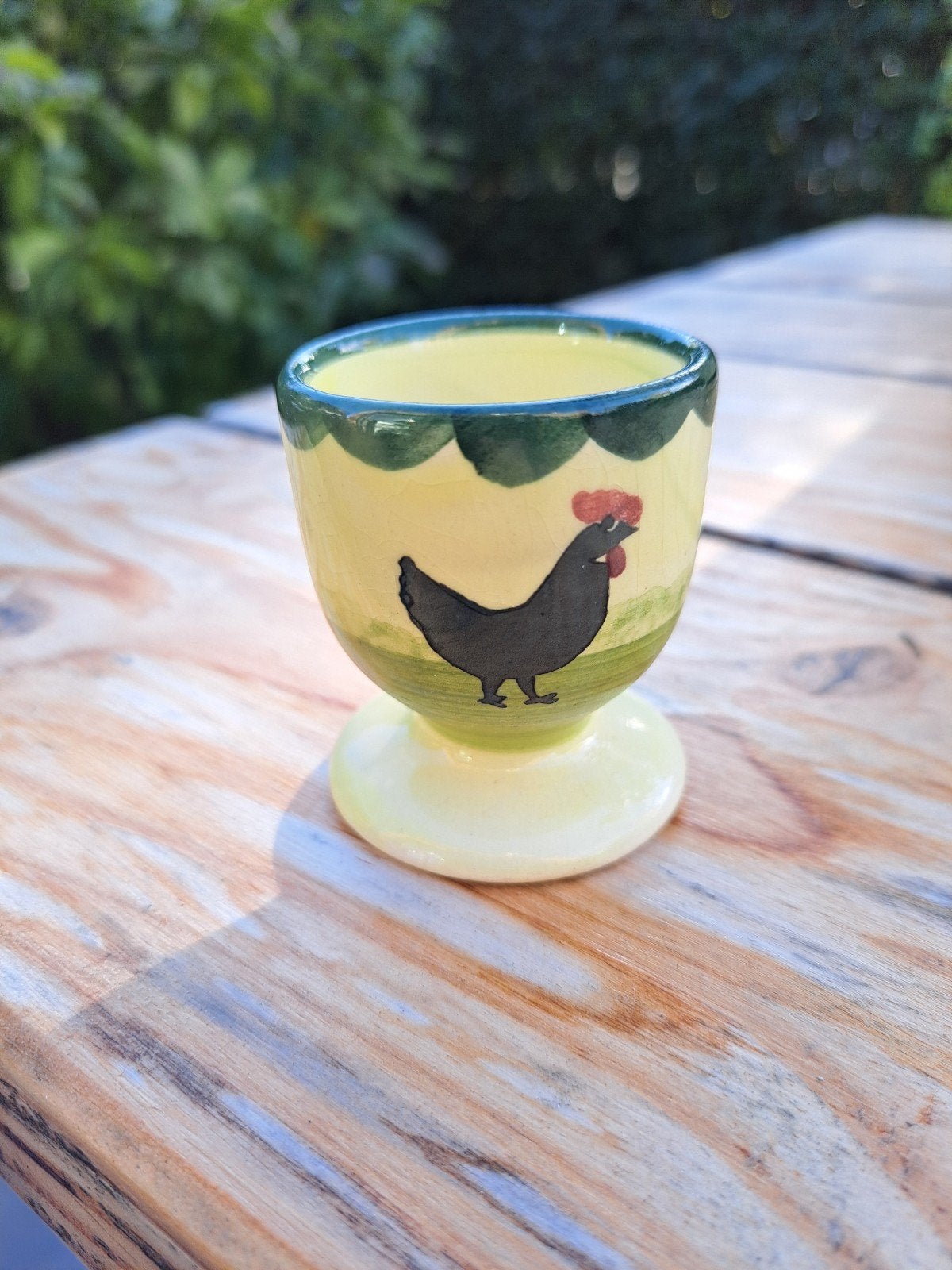Leuke eierdop met kip design - Hahn und Henne, Keramiek, Ophalen of Verzenden, Zo goed als nieuw, Landelijk/Boerenbont