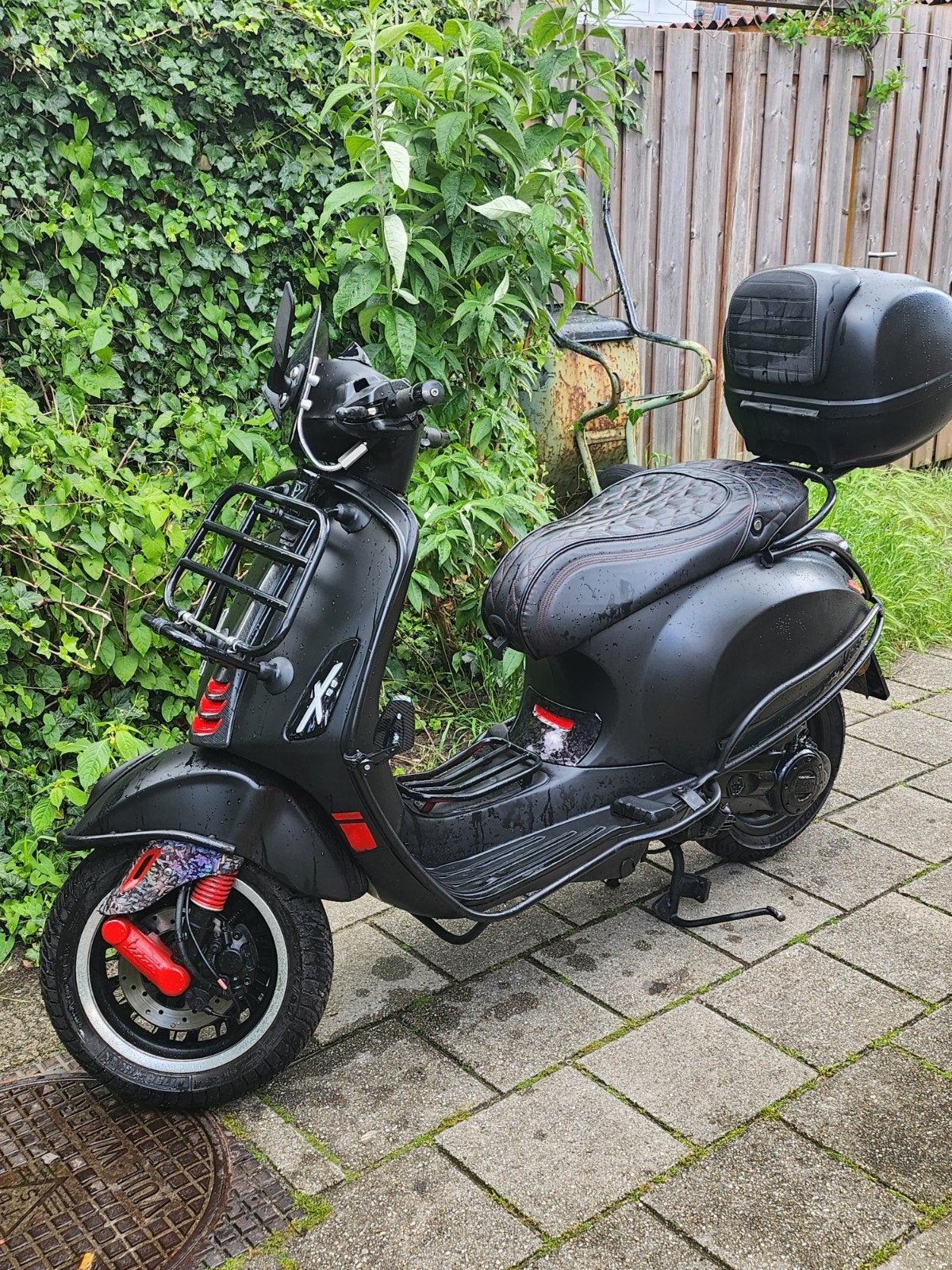 Vespa Sprint 2018 80cc- Mat Zwart, Fietsen en Brommers, Scooters | Vespa, Ophalen, Gebruikt, Benzine, Overige modellen