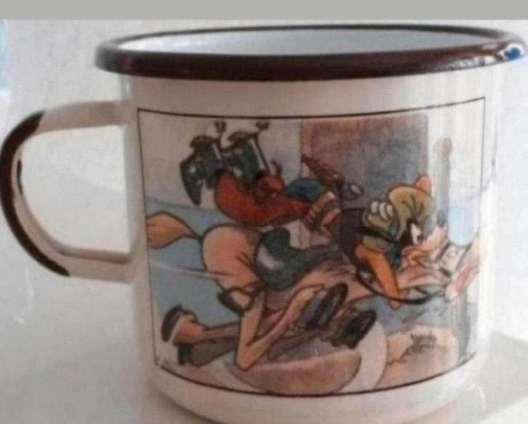 Emaille Disney Beker Goofy, Ophalen of Verzenden, Zo goed als nieuw, Overige stijlen, Kop(pen) en/of Schotel(s)